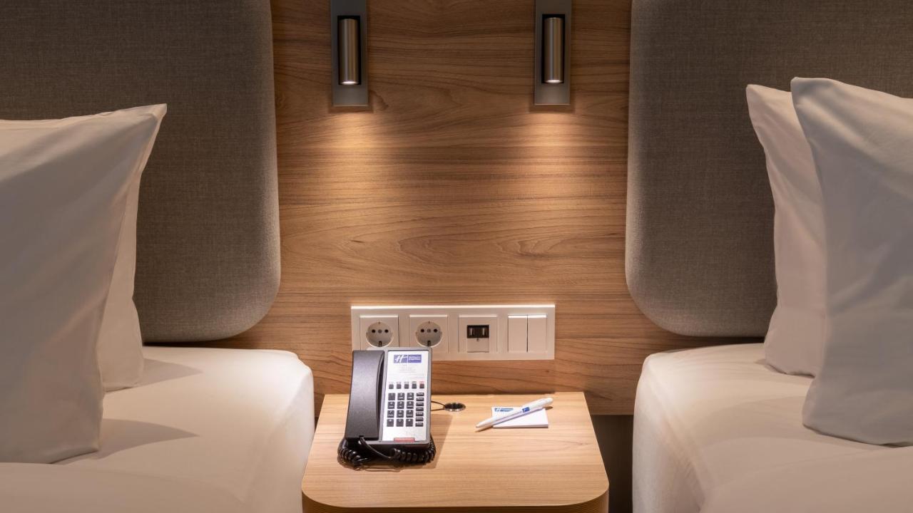 Holiday Inn Express - Munich North By Ihg Exteriér fotografie